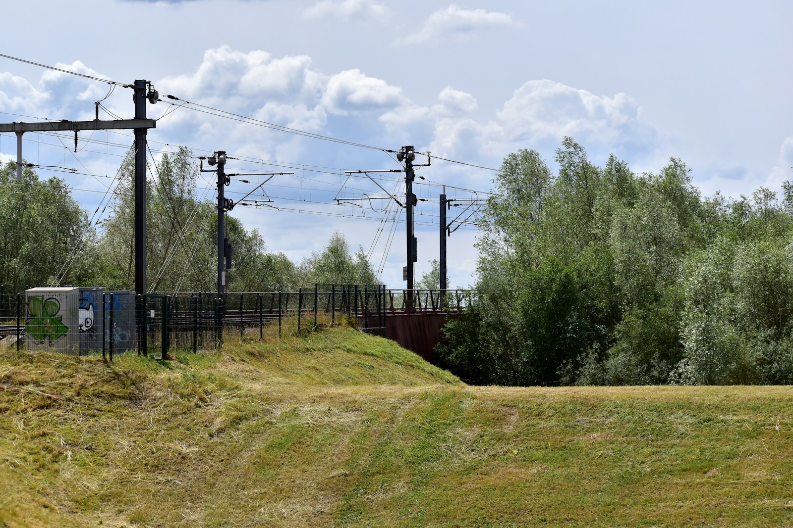 Spoorinfrastructuur met bovenleiding in Zwolle